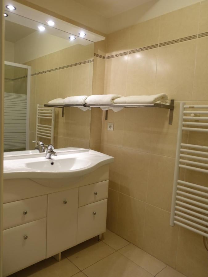 Lovely Appartement With Balcony 5Min Train Station Cannes Exterior photo